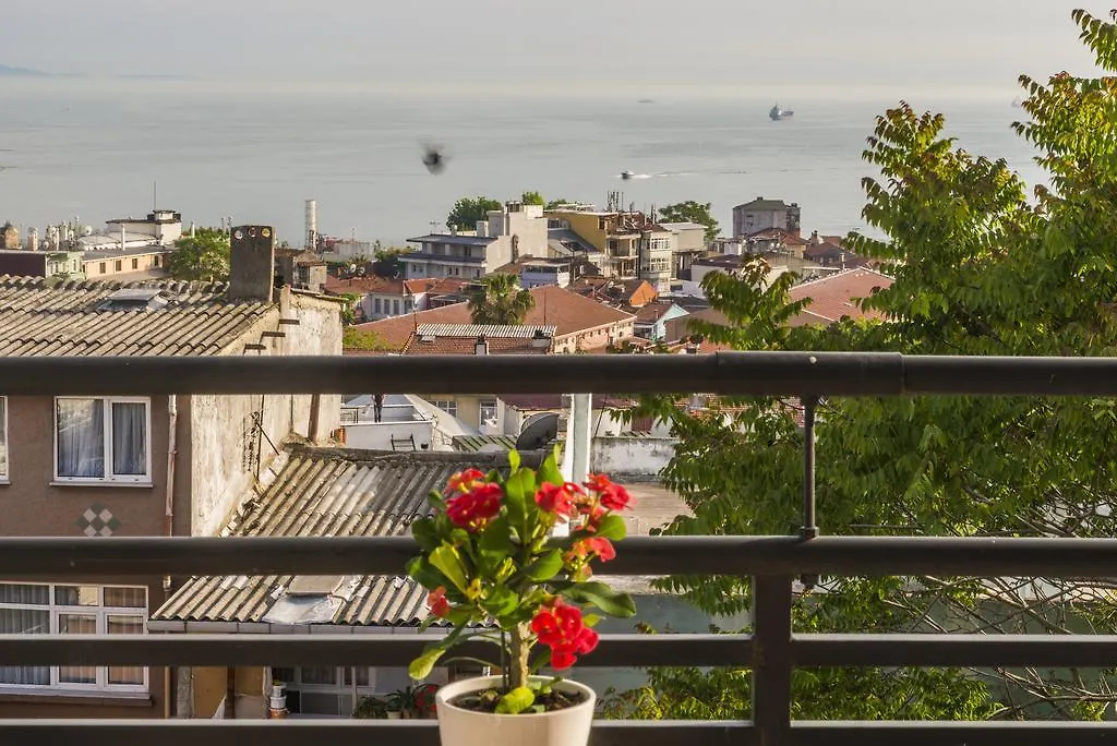 Istanbul Amedros Home
