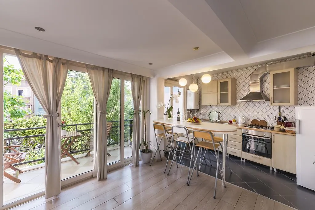 Istanbul Amedros Home Apartment